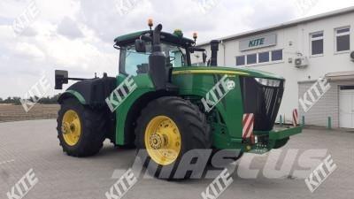 John Deere 9520R トラクター
