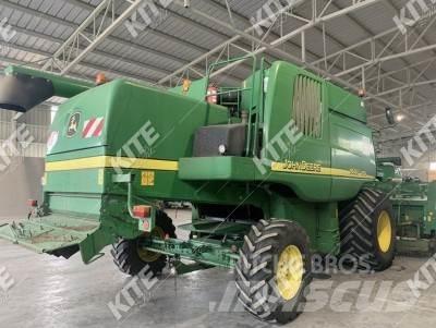 John Deere 9640i WTS コンバイン