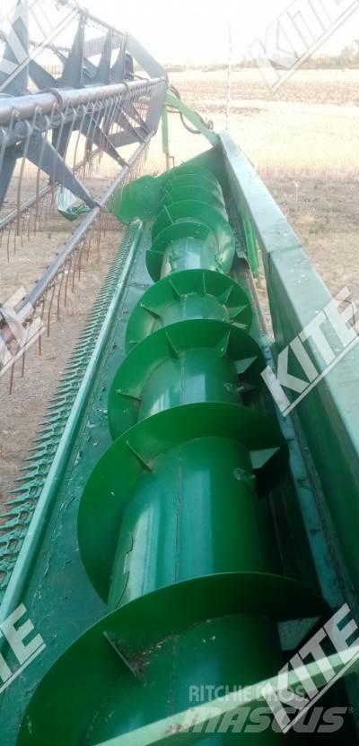 John Deere 9680 WTS コンバイン