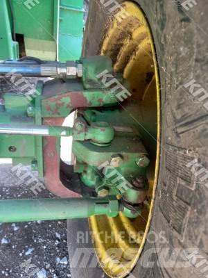 John Deere C670 コンバイン