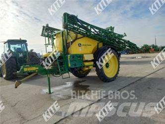 John Deere M740i 牽引型スプレイヤー