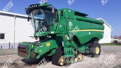 John Deere S680i 4WD コンバイン