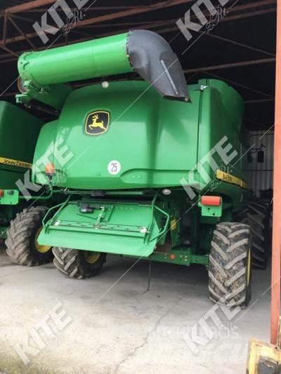 John Deere S690I コンバイン