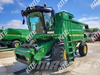 John Deere T550 コンバイン