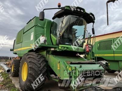 John Deere T660 コンバイン
