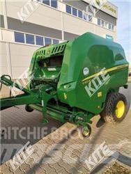John Deere V451 R ラウンドベーラー