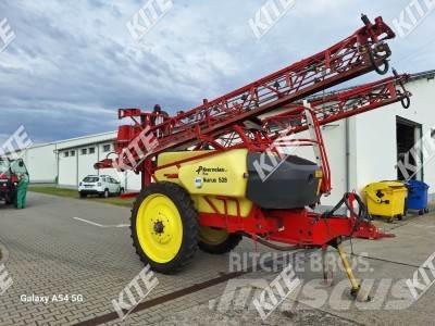 Kverneland Ikarus S28 牽引型スプレイヤー