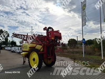 Kverneland Ikarus S28 牽引型スプレイヤー