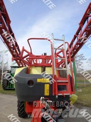 Kverneland Ikarus S28 牽引型スプレイヤー