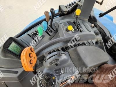 New Holland T7040 トラクター