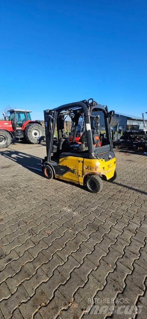 Linde E 16 P-02 バッテリーフォークリフト