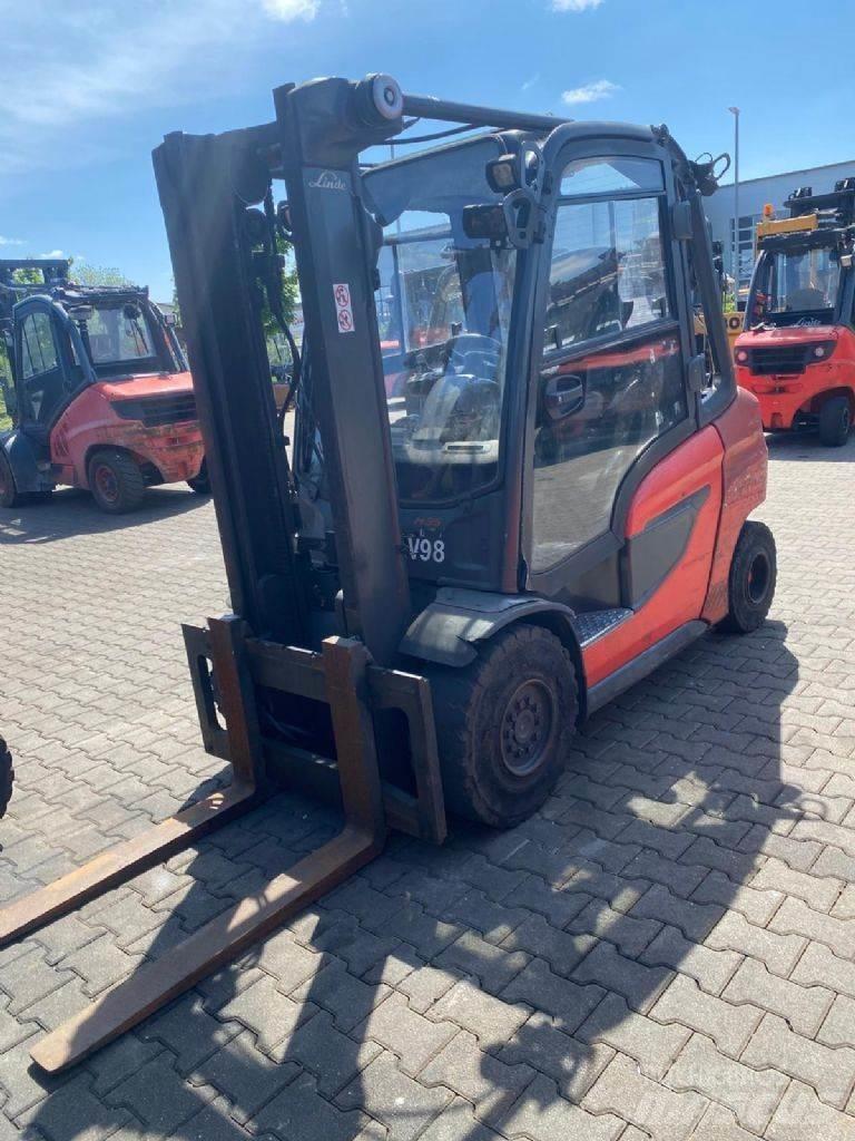 Linde H 35 T-01 LPGフォークリフト