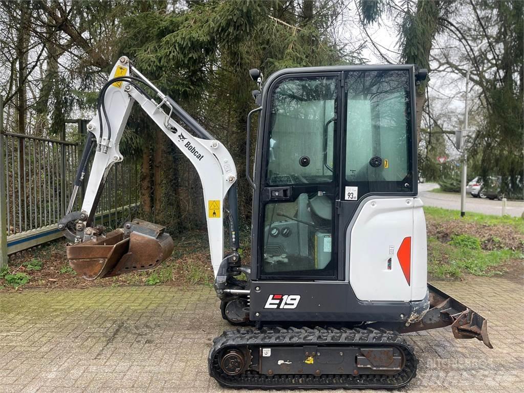 Bobcat E 19 ミニ油圧ショベル 7t以下（ミニユンボ・ミニディガー）