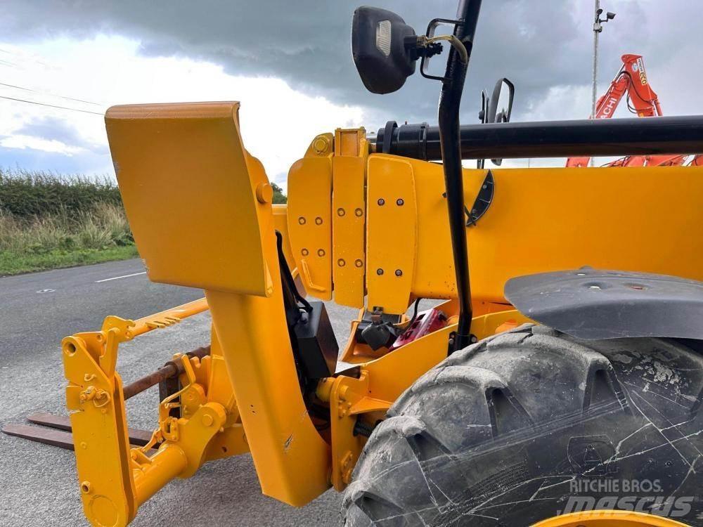 JCB 540-170 テレスコーピックハンドラー