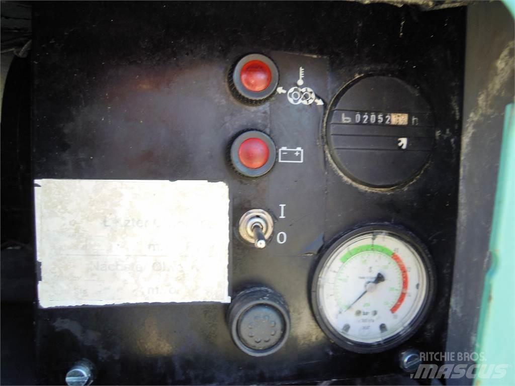 Atlas Copco XAS 67G コンプレッサー