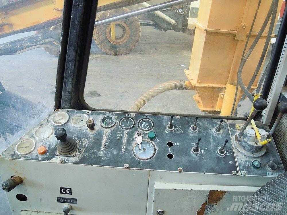 Böhler DTC 118 サーフェイスドリルリグ
