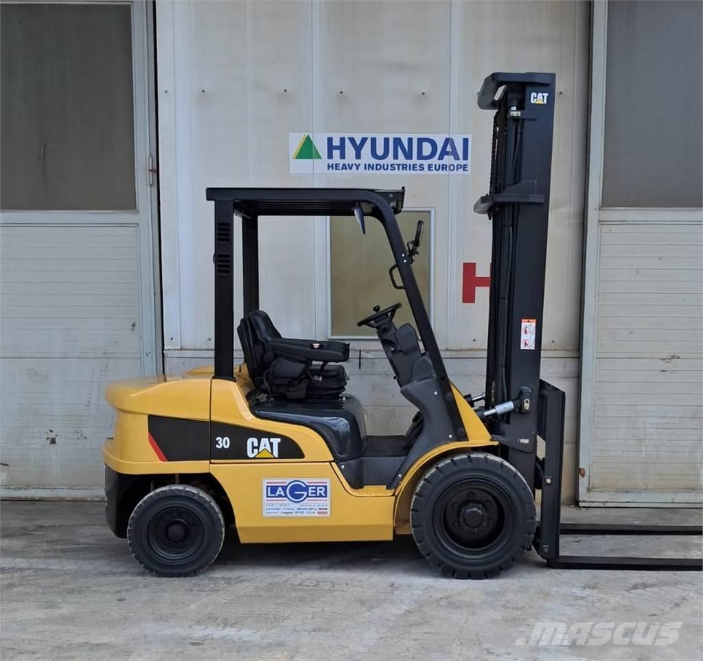 CAT DP30NT ディーゼル・軽油