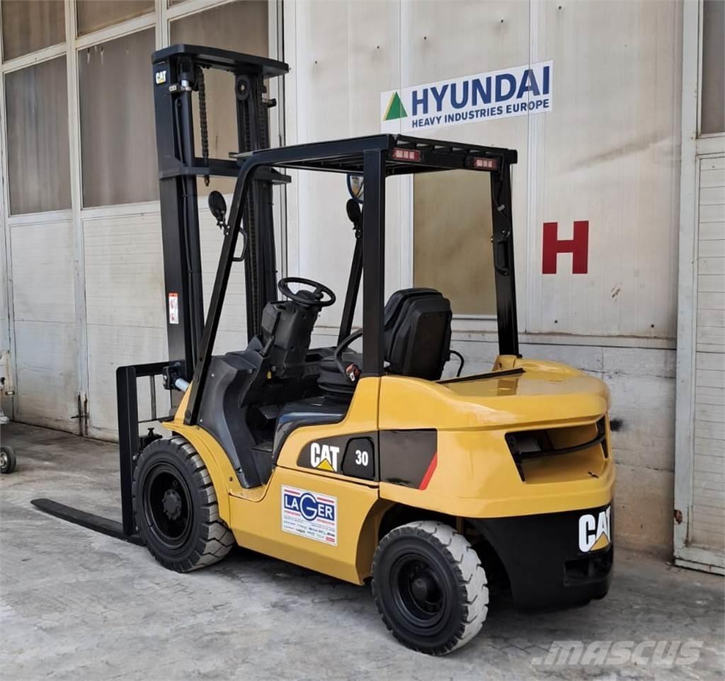 CAT DP30NT ディーゼル・軽油
