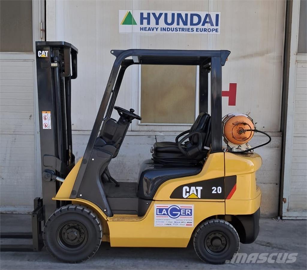 CAT GP20CN LPGフォークリフト