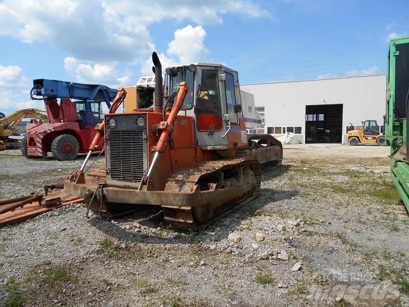 Fiat-Hitachi FD-145-1T ブルドーザー