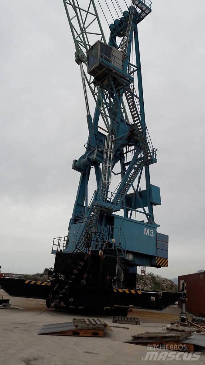 Gottwald HMK 280 E タワークレーン