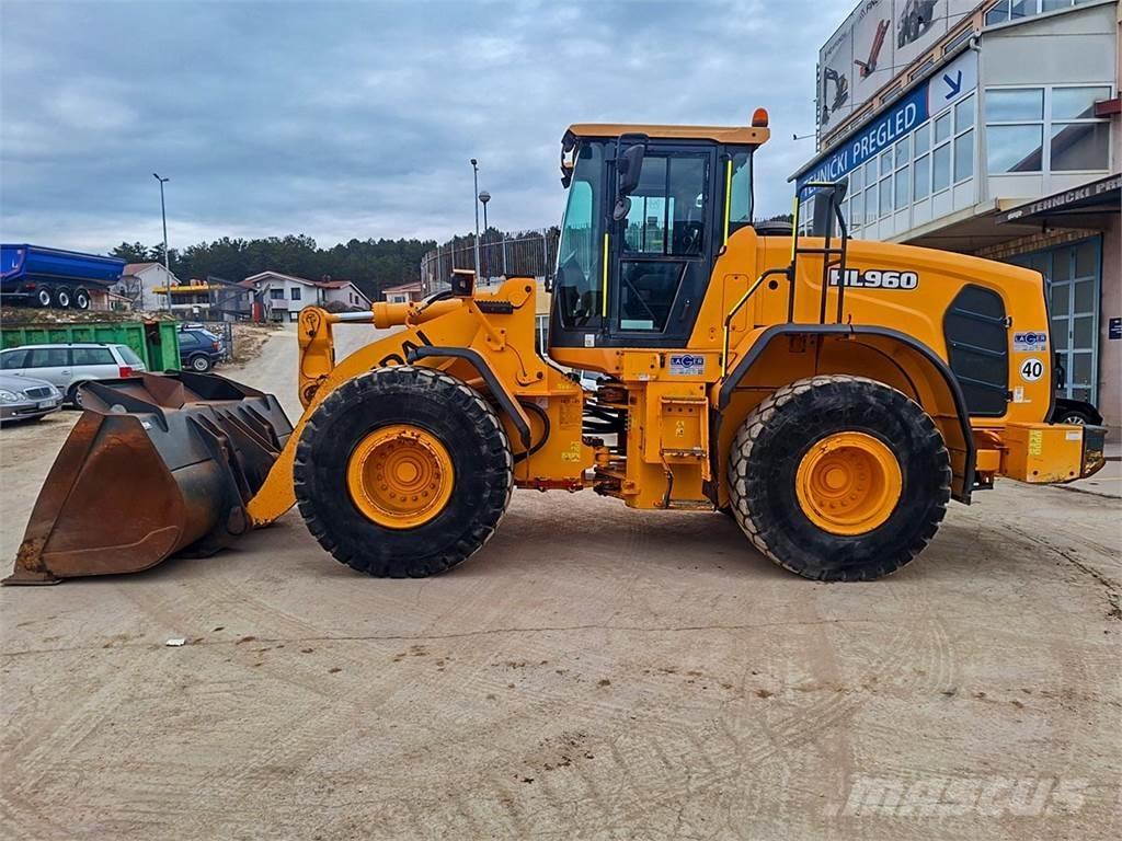 Hyundai HL960 ホイールローダー・タイヤショベル