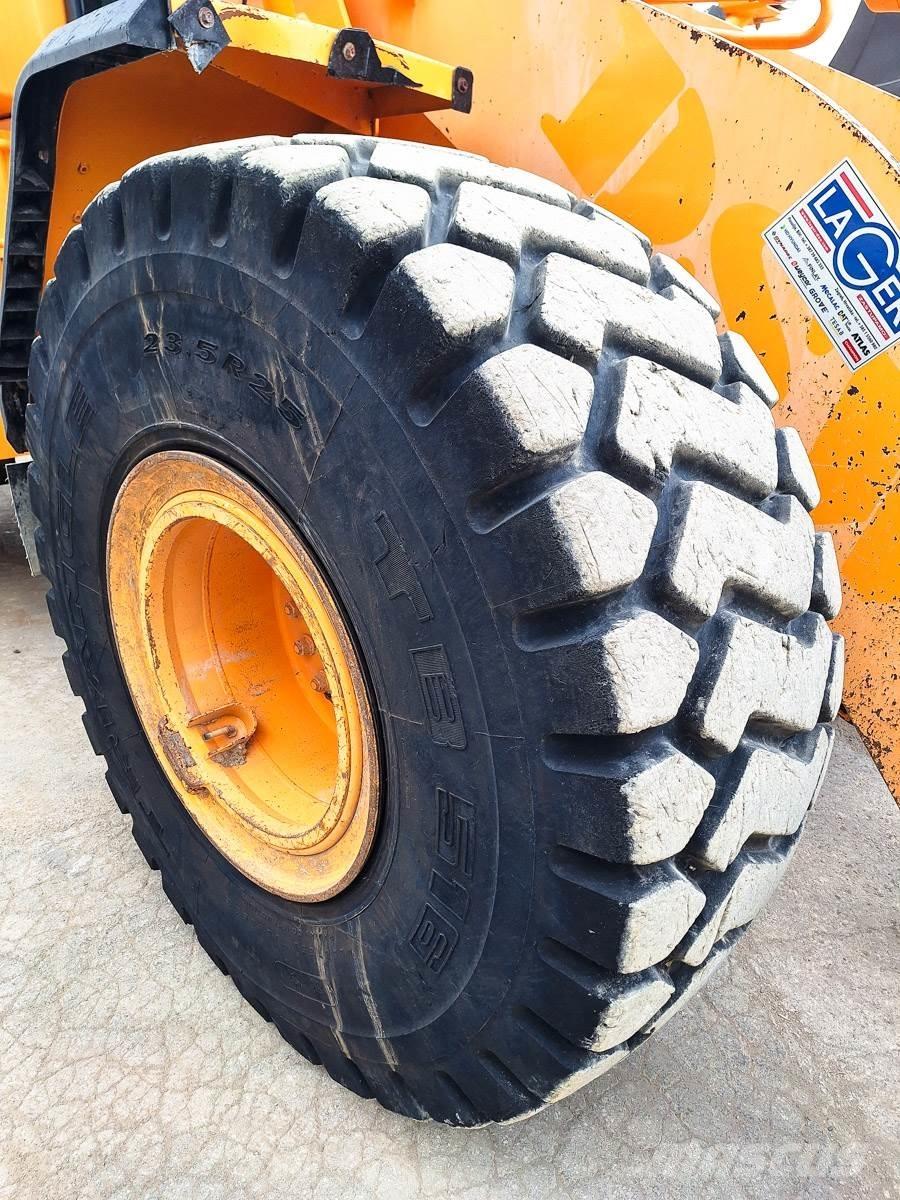 Hyundai HL960 ホイールローダー・タイヤショベル