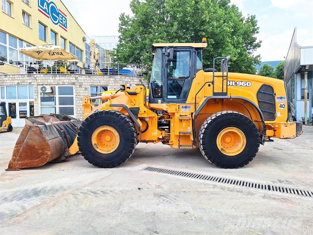 Hyundai HL960 ホイールローダー・タイヤショベル