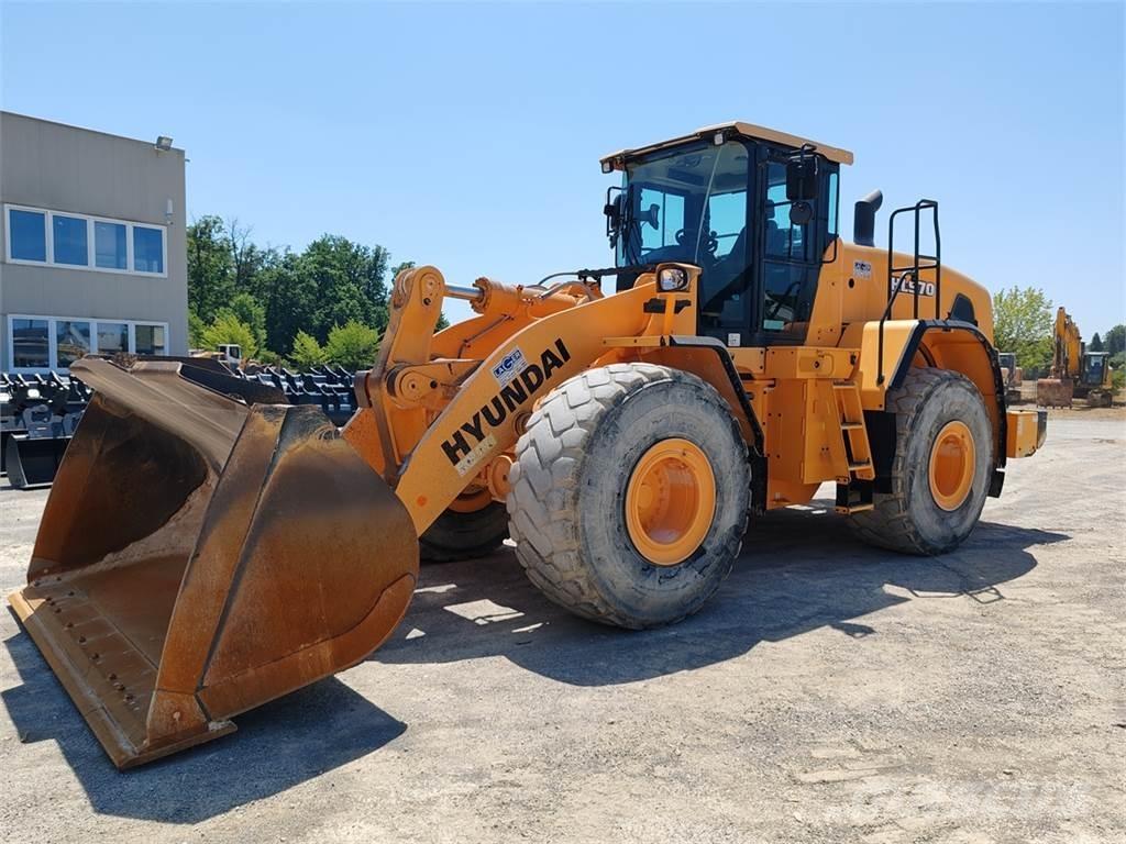 Hyundai HL970 ホイールローダー・タイヤショベル