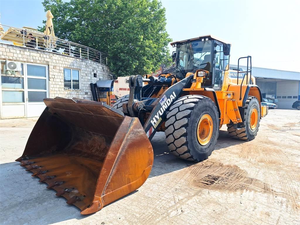 Hyundai HL970A ホイールローダー・タイヤショベル