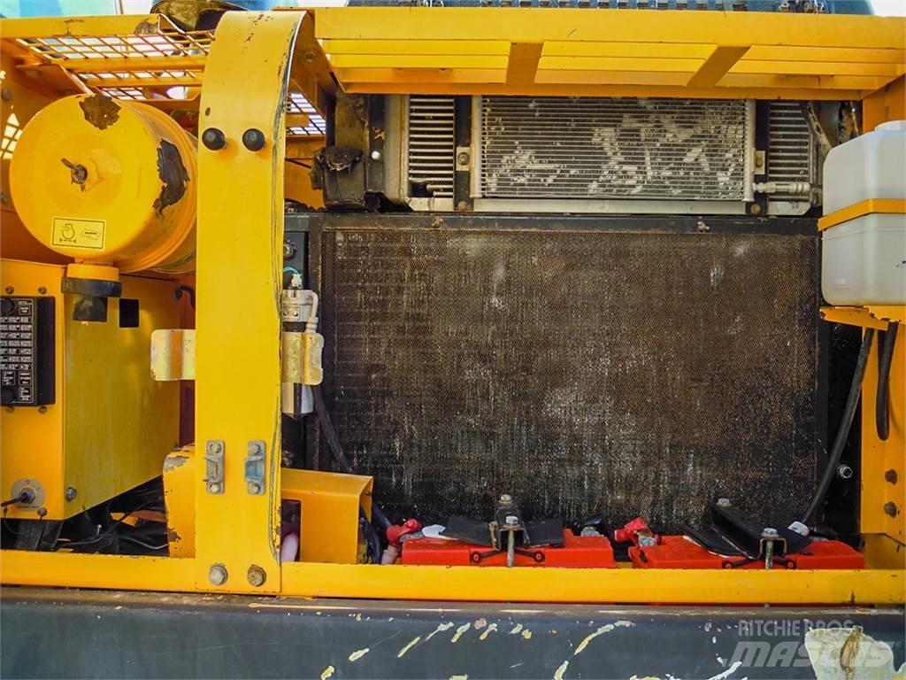 Hyundai R250LC-7 大型油圧ショベル12t以上（パワーショベル・ユンボ）