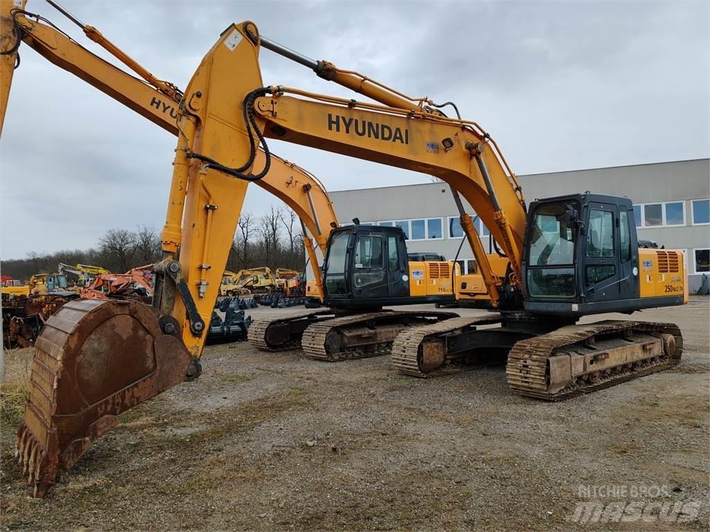 Hyundai R250NLC-7A 大型油圧ショベル12t以上（パワーショベル・ユンボ）