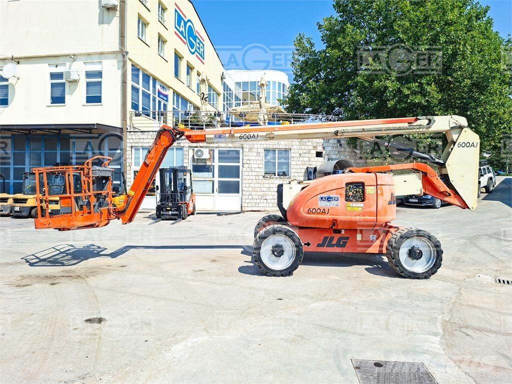 JLG 600AJ ブームリフト　屈伸型
