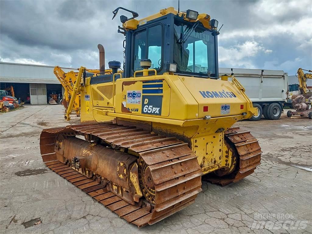 Komatsu D65PX-17 ブルドーザー