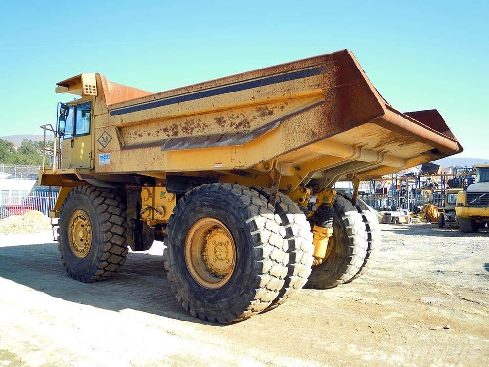 O&K TEREX K60B サイト　ダンプ