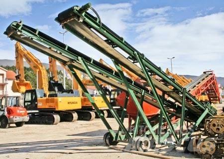  POKRETNA TR. TRAKA SA KOŠEM . 建設機械 -　その他