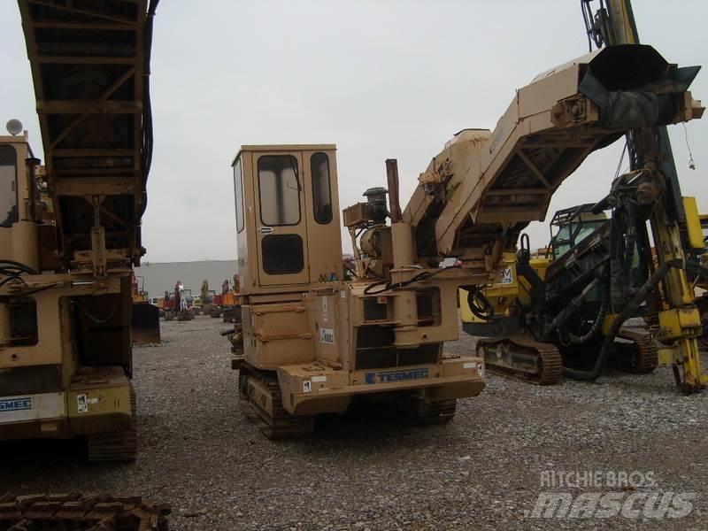 Tesmec TRS 950 SLO トレンチャー