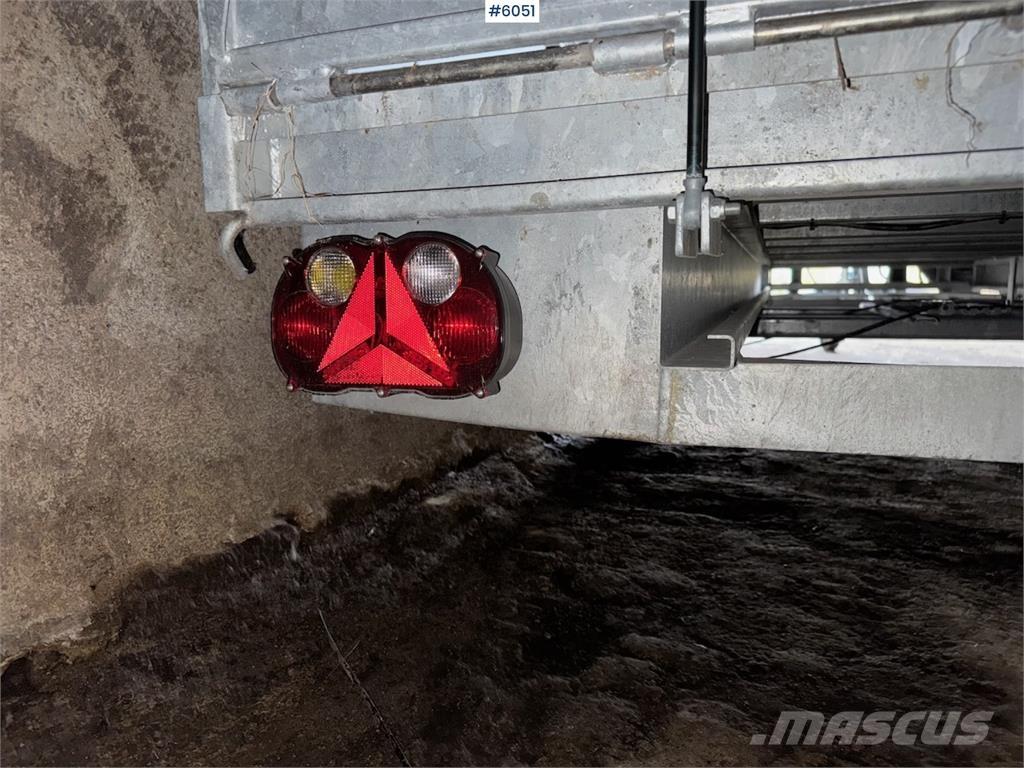 Bateson 26PL ライトトレーラー