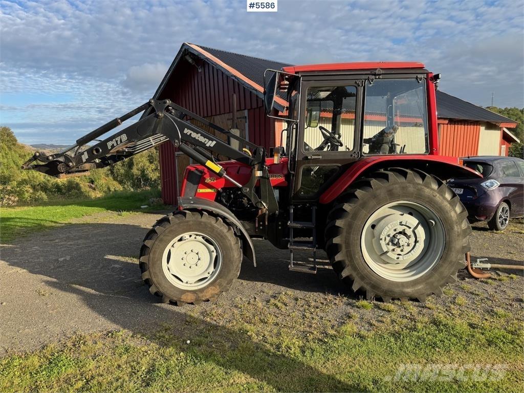Belarus 952 トラクター