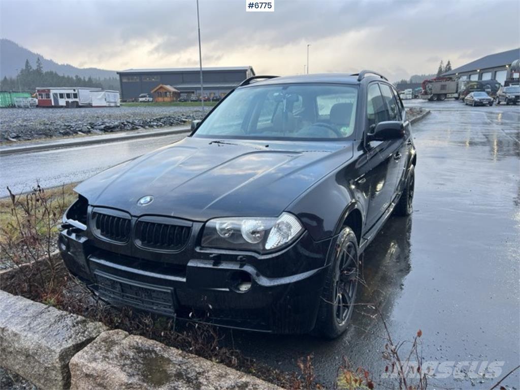 BMW x3 2.0 D 4x4 パネルバン