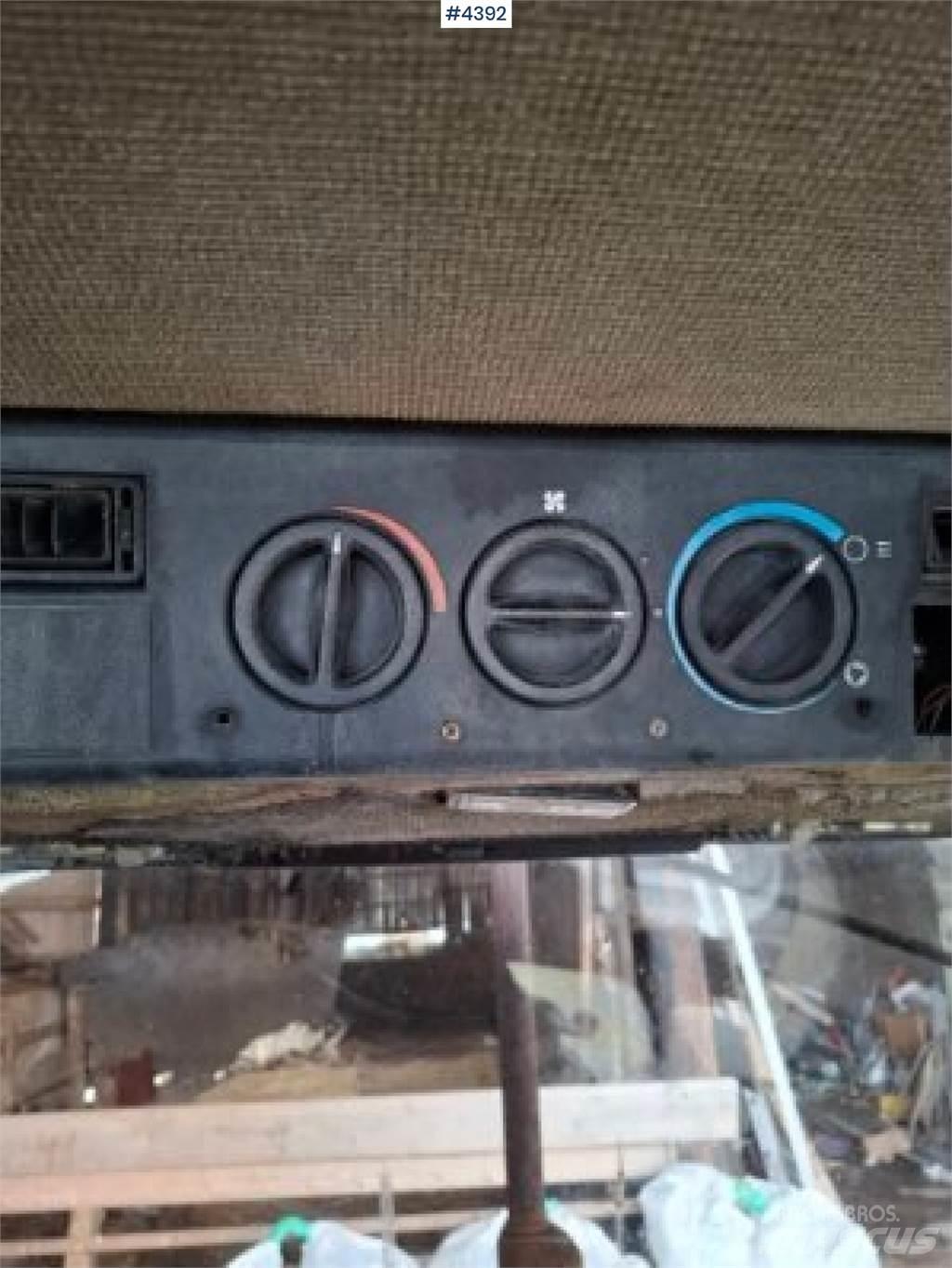 CASE 885XL トラクター