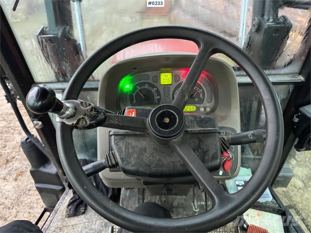 Case IH JXU 95 トラクター