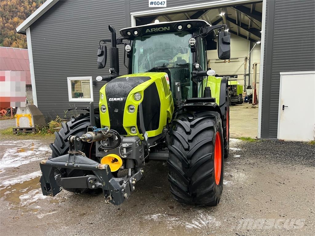 CLAAS 550 トラクター