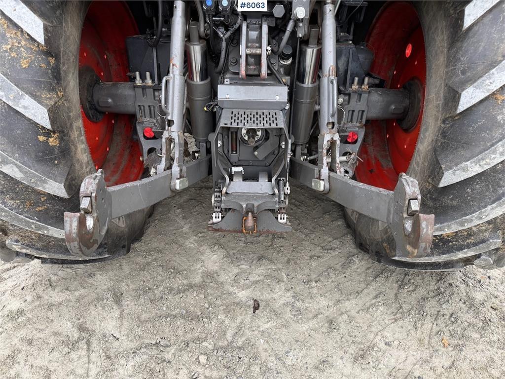 CLAAS Arion 460 トラクター