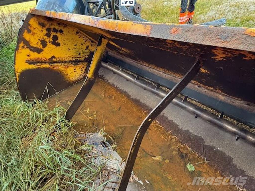 Dalen Strøkasse スノーブレードとプラウ