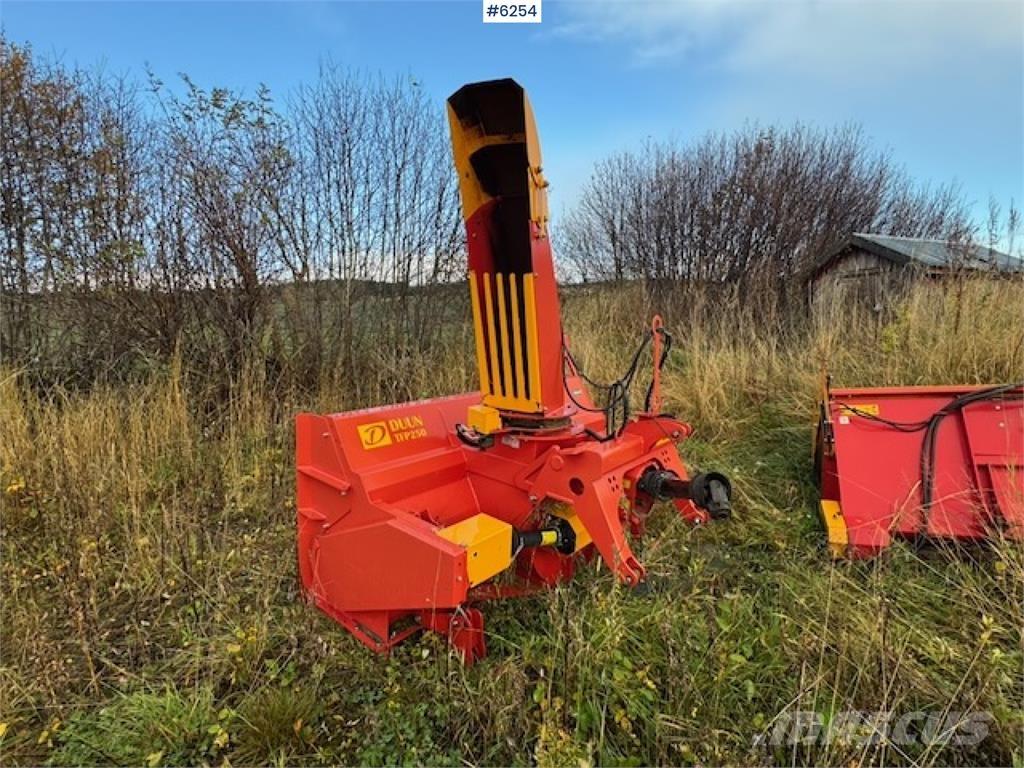 Duun TFP250 スノーブレードとプラウ