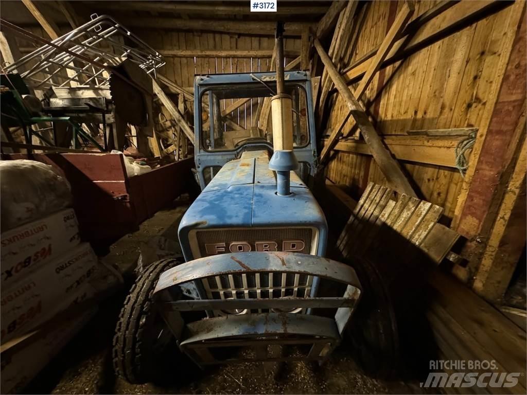 Ford 3000 トラクター
