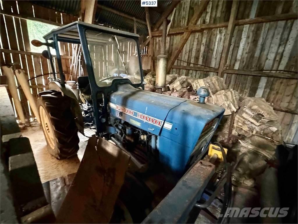 Ford 3000 トラクター