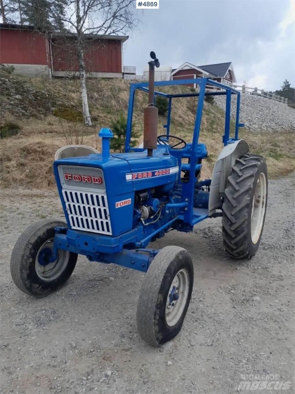 Ford 4000 トラクター