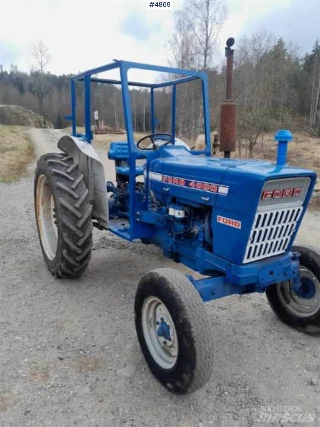 Ford 4000 トラクター